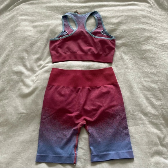 Gymshark Adapt Ombré seamless Sports Bra and Shorts - Medium - Picture 2 of 4